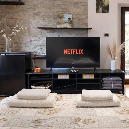 Prázdninový dům View And Private Garden House For 6 *