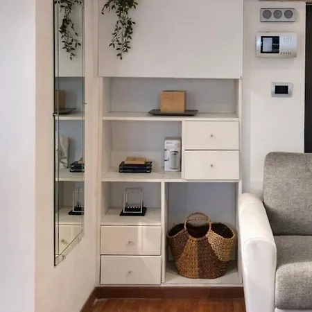 View And Private Garden House For 6 *