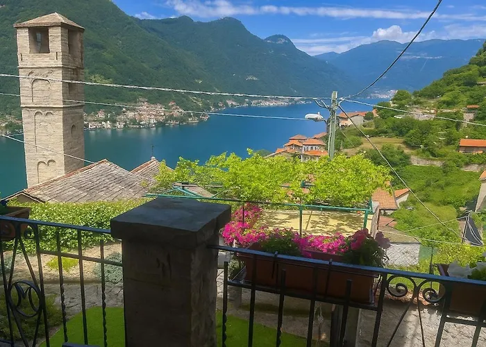 View And Private Garden House For 6 Pognana Lario