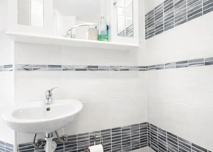 View And Private Garden House For 6 度假居