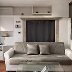 View And Private Garden House For 6 포그나나 라리오